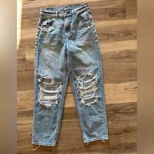 AE Strigid Super High Waisted Baggy Straight Jeans